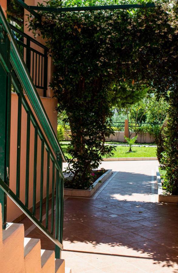 Alexandra Apartments Nikiti  Exterior photo